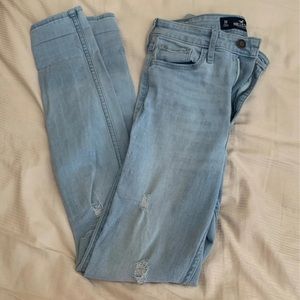 hollister light wash jeggings